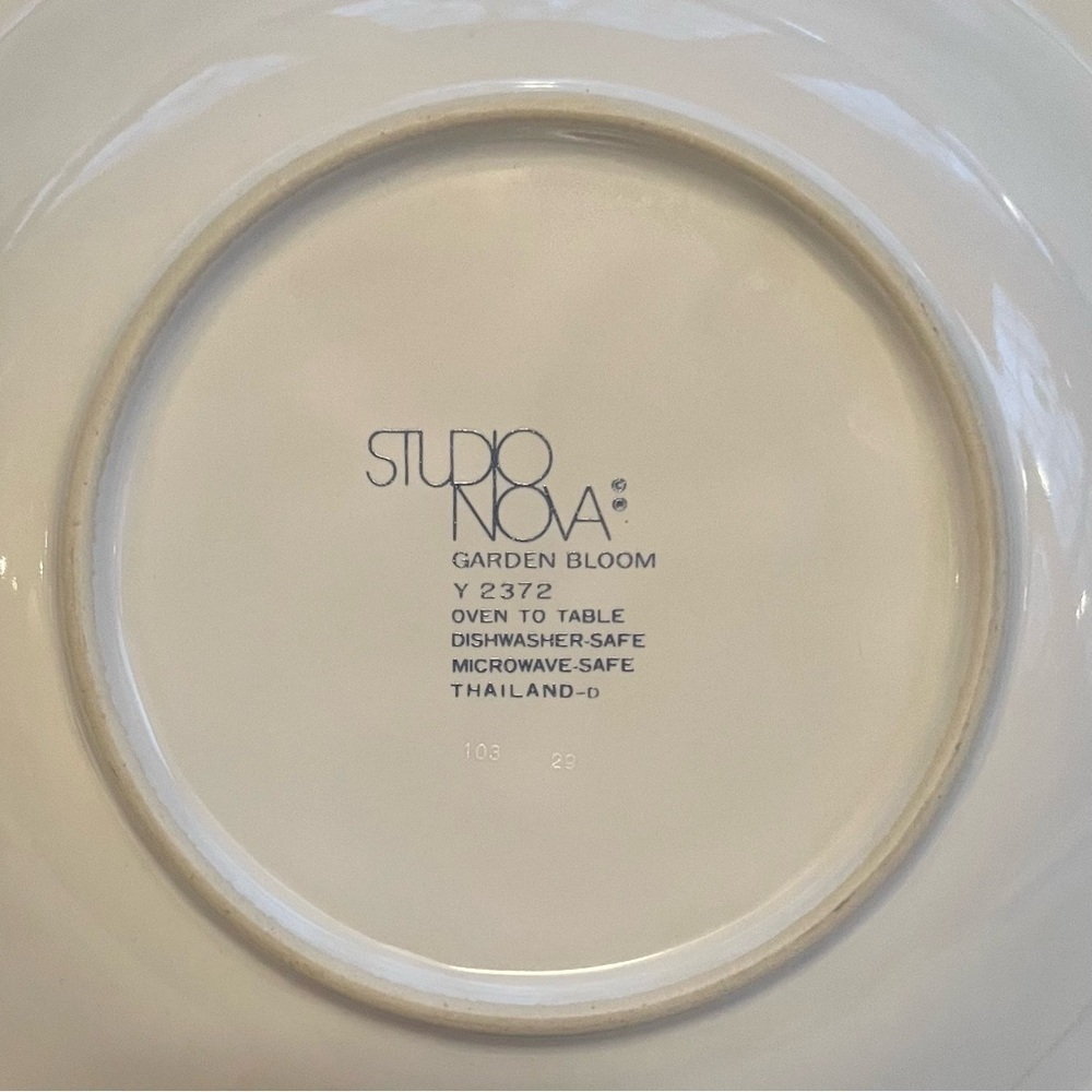 Round Vegetable‎ Bowl Garden Bloom by STUDIO NOVA EUC - Picture 4 of 6